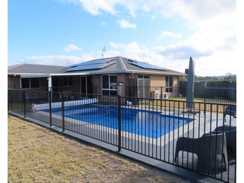 13 Lavena Court, Stanthorpe QLD 4380