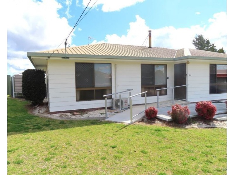 15 Ellevsen Street, Stanthorpe QLD 4380