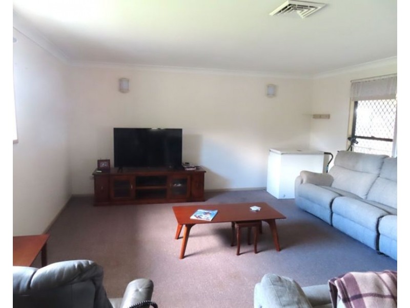 15 Ellevsen Street, Stanthorpe QLD 4380