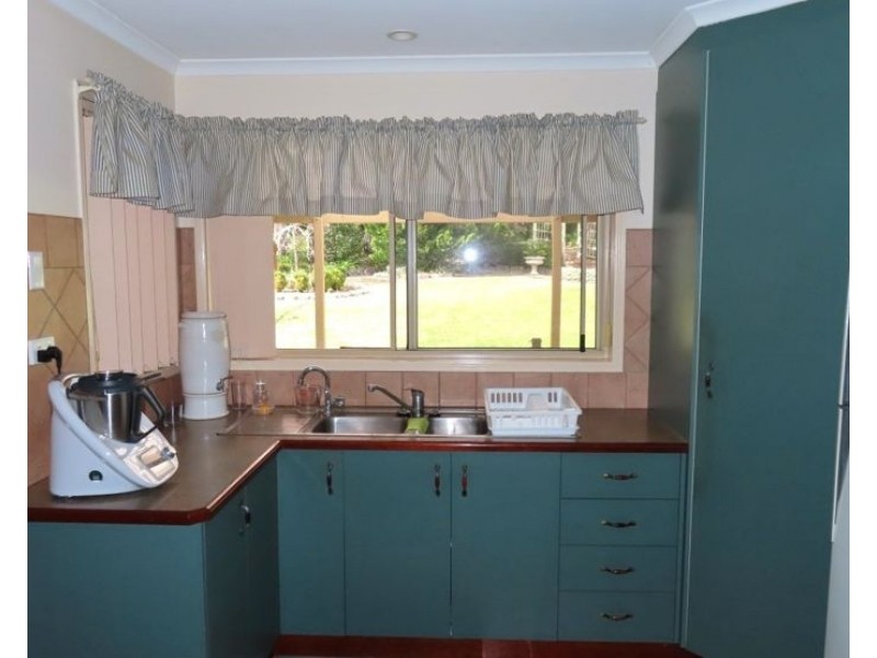 54 Old Caves Road, Stanthorpe QLD 4380
