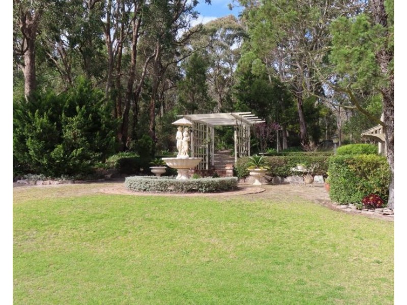 54 Old Caves Road, Stanthorpe QLD 4380