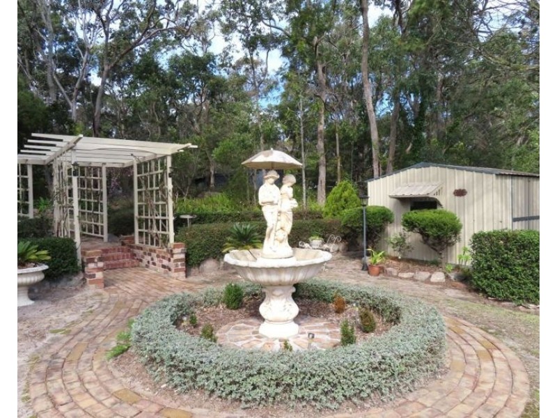 54 Old Caves Road, Stanthorpe QLD 4380