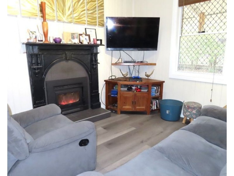 34 Lock Street, Stanthorpe QLD 4380