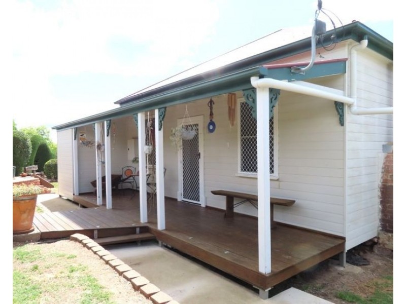 34 Lock Street, Stanthorpe QLD 4380