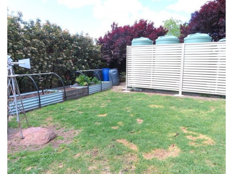 34 Lock Street, Stanthorpe QLD 4380