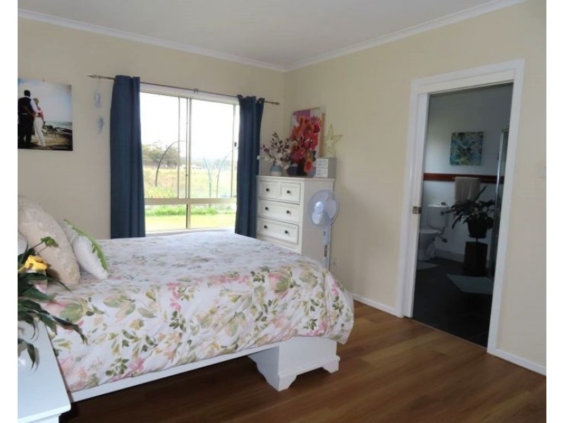 70 Willocks Lane, Greenlands QLD 4380