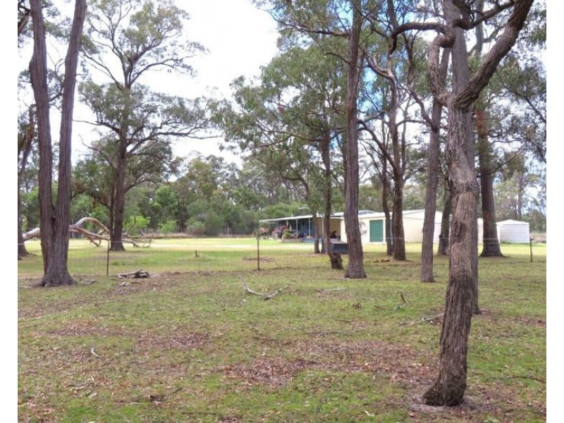 70 Willocks Lane, Greenlands QLD 4380