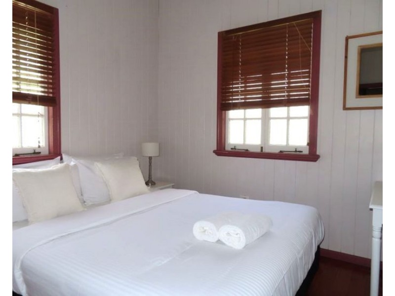 17 Denham Street, Stanthorpe QLD 4380