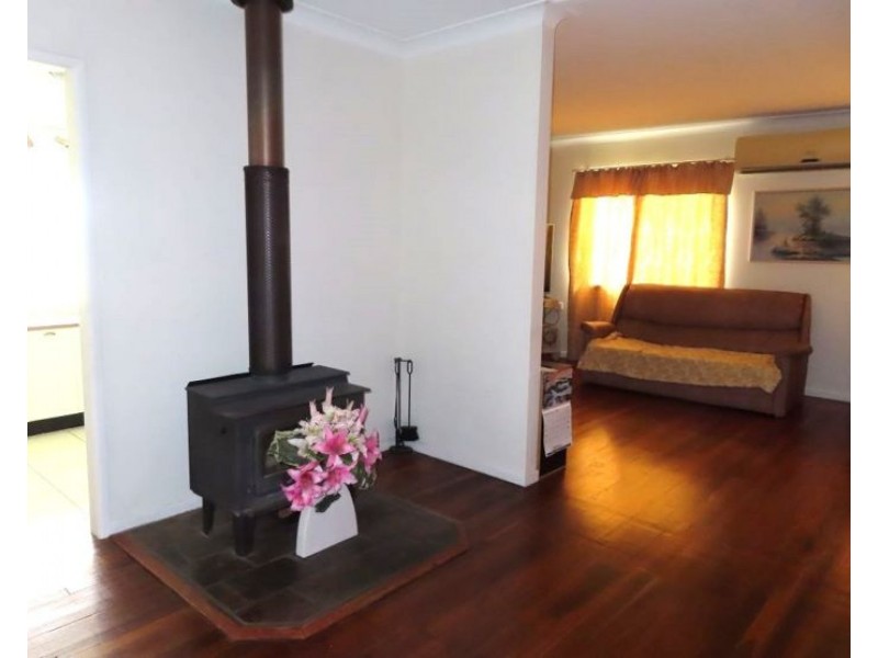 26 Pierpoint Street, Stanthorpe QLD 4380