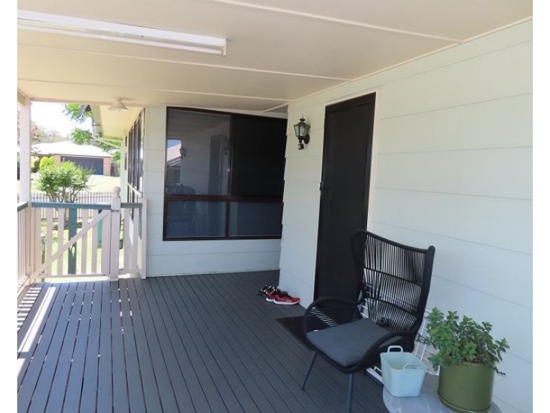 2 Ellevsen Street, Stanthorpe QLD 4380