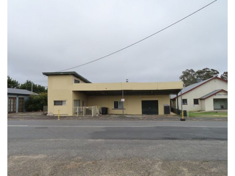 99 Granite Belt Drive, The Summit QLD 4377