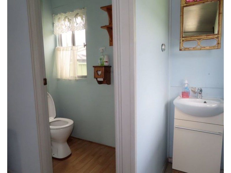 99 Granite Belt Drive, The Summit QLD 4377