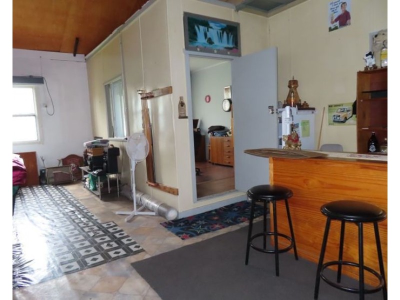 99 Granite Belt Drive, The Summit QLD 4377