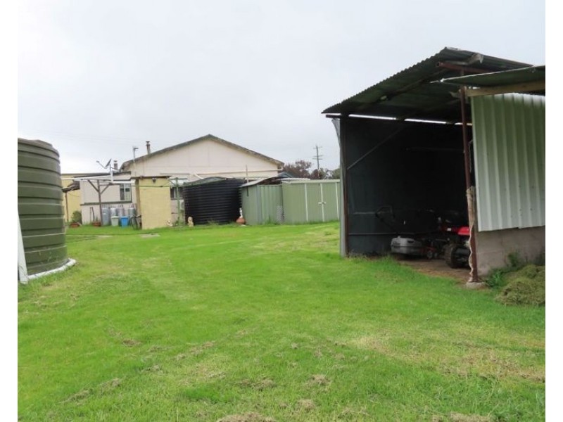 99 Granite Belt Drive, The Summit QLD 4377