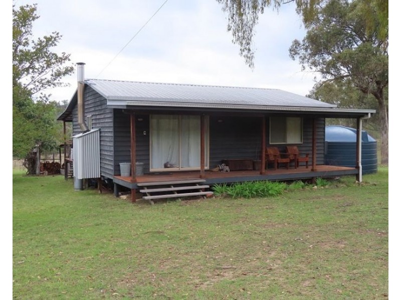 1001 Bents Road, Ballandean QLD 4382