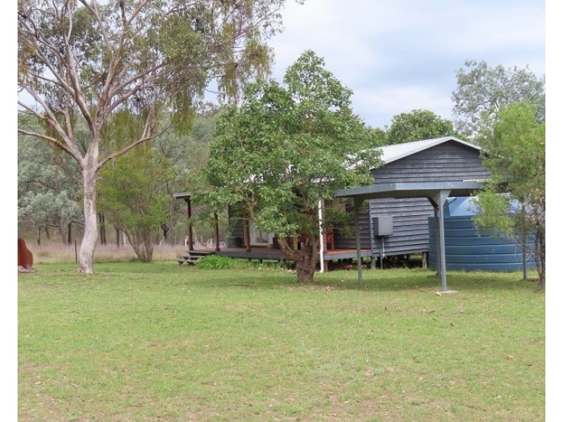 1001 Bents Road, Ballandean QLD 4382