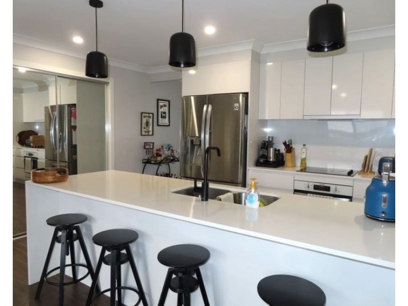 48 Amosfield Road, Stanthorpe QLD 4380