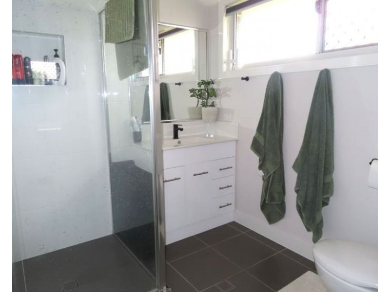 48 Amosfield Road, Stanthorpe QLD 4380