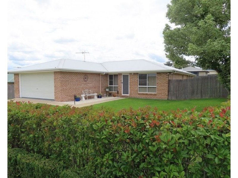 39 Britannia Street, Stanthorpe QLD 4380