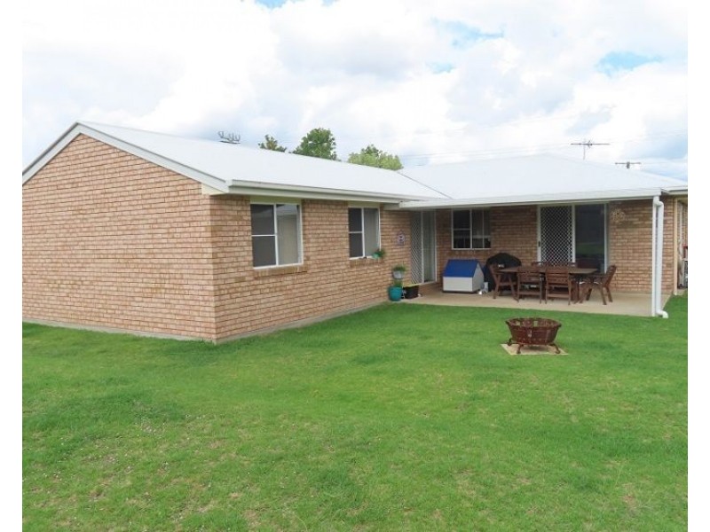 39 Britannia Street, Stanthorpe QLD 4380