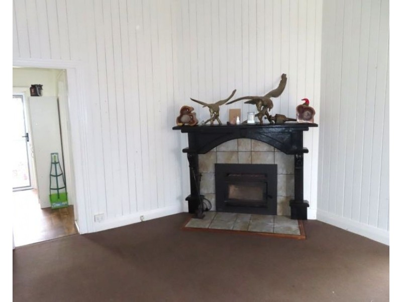 6 Symes Street, Stanthorpe QLD 4380