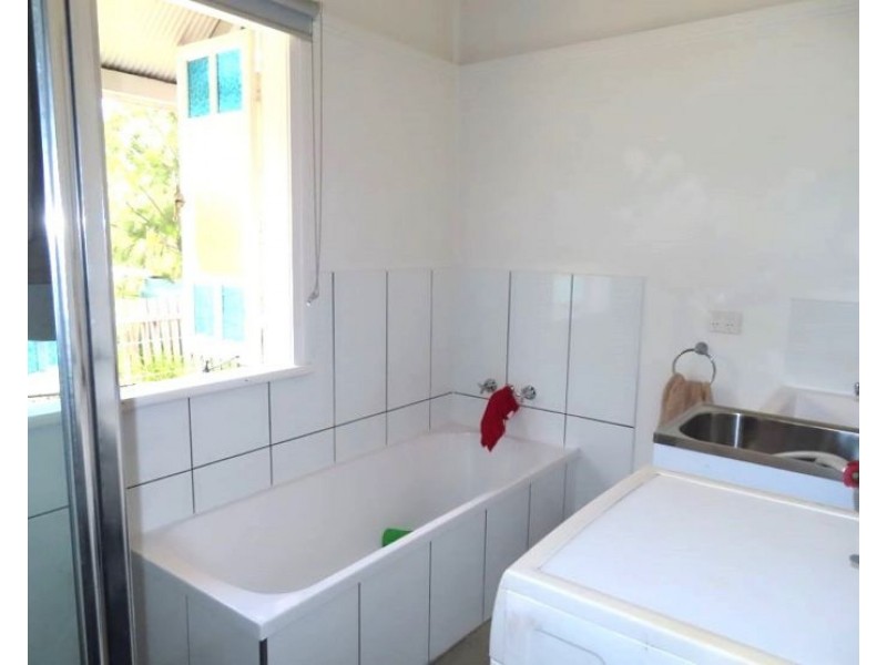 6 Symes Street, Stanthorpe QLD 4380