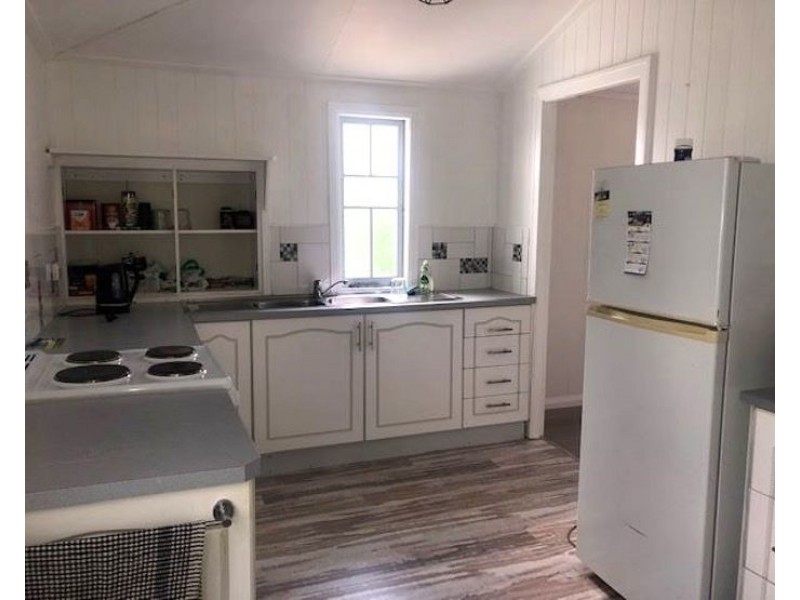 23 Matthew Street, Stanthorpe QLD 4380