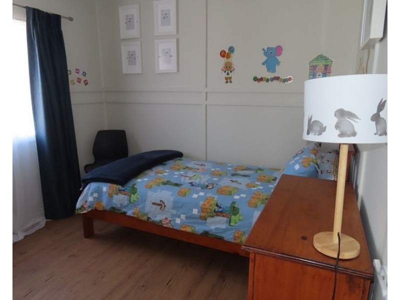 90 Sugarloaf Road, Stanthorpe QLD 4380