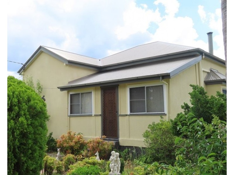 30 Lock Street, Stanthorpe QLD 4380