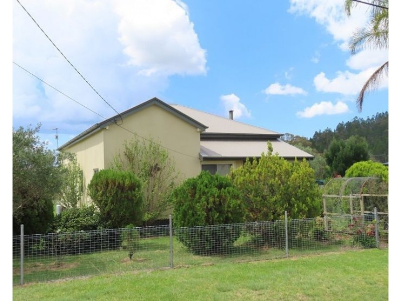 30 Lock Street, Stanthorpe QLD 4380