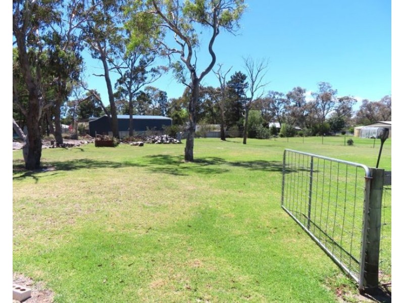 15 Bau Court, Applethorpe QLD 4378