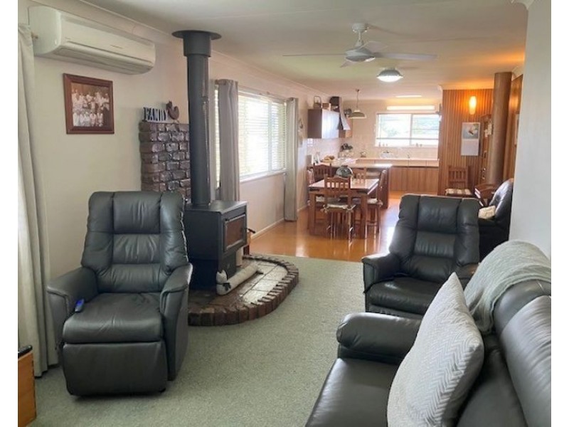 16 Smith Street, Stanthorpe QLD 4380