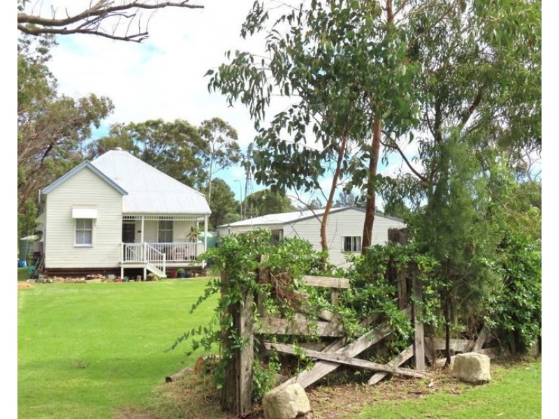 12 McCosker Drive, Dalveen QLD 4374