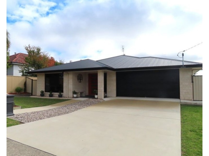 124A Folkestone Street, Stanthorpe QLD 4380