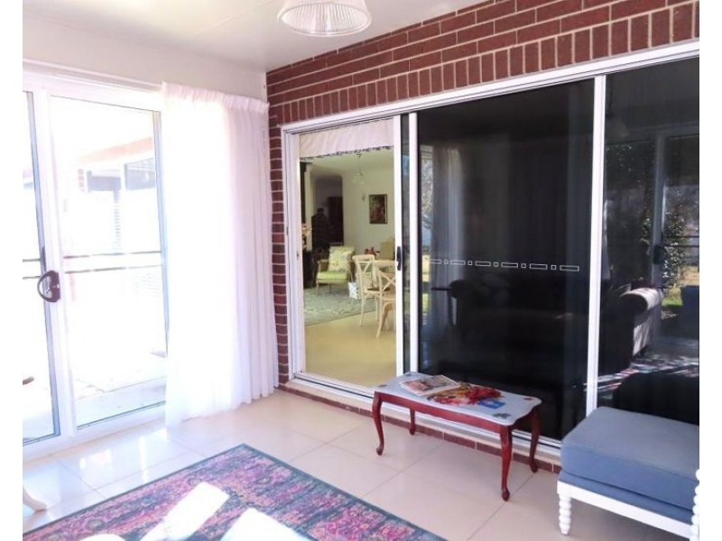22 Pioneers Parade, Stanthorpe QLD 4380
