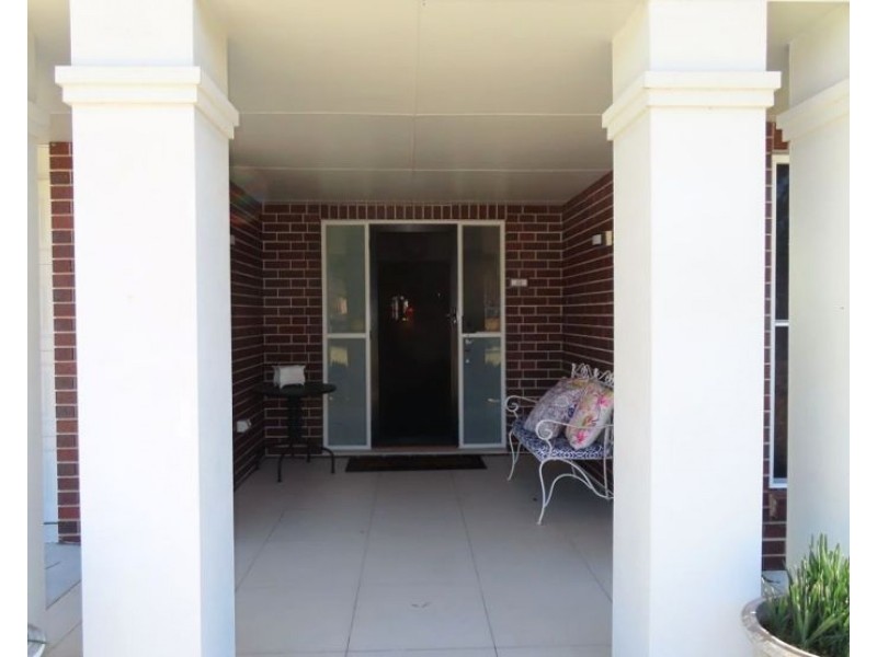 22 Pioneers Parade, Stanthorpe QLD 4380