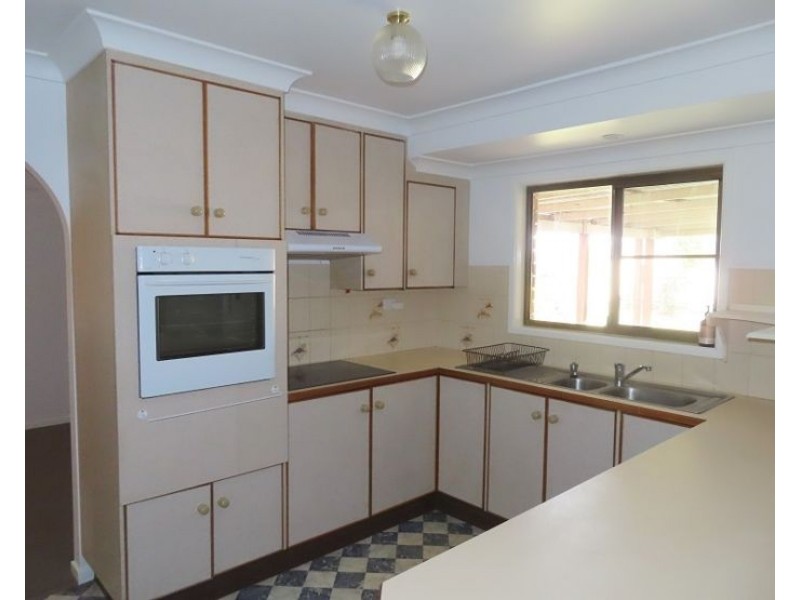 1 Pierpoint Street, Stanthorpe QLD 4380