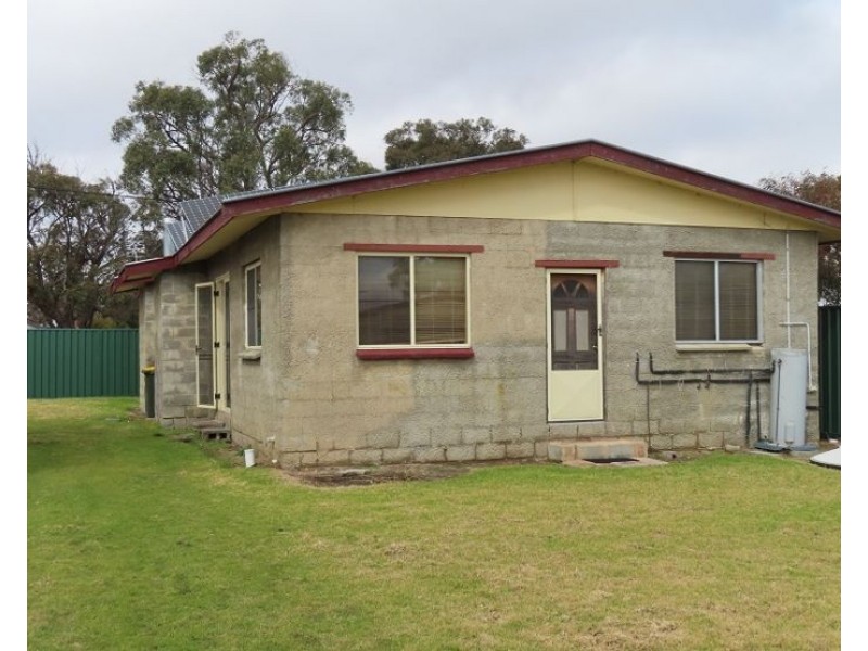 46 Border Street, Wallangarra QLD 4383