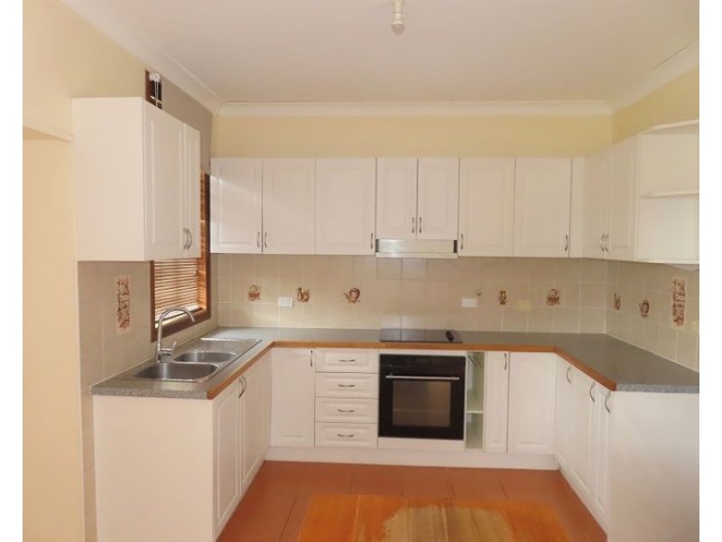 46 Border Street, Wallangarra QLD 4383