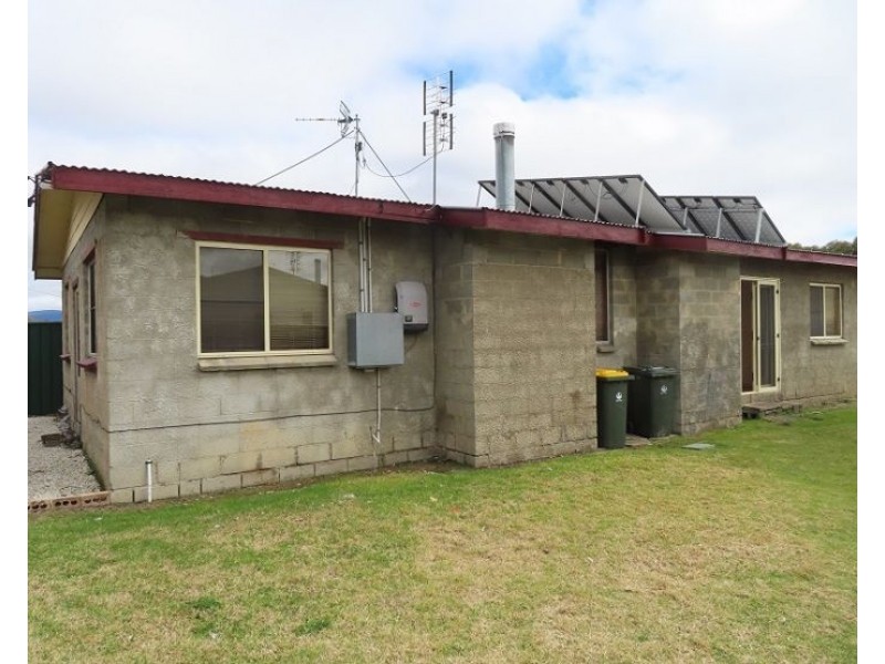 46 Border Street, Wallangarra QLD 4383