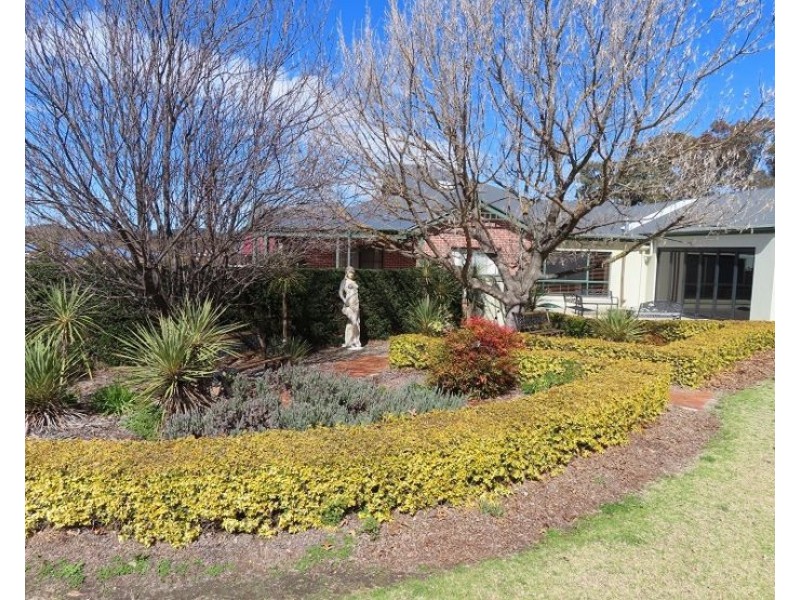 4-6 FairwayCrescent, Stanthorpe QLD 4380