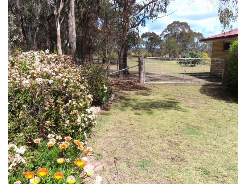 12 Plant Lane, Applethorpe QLD 4378