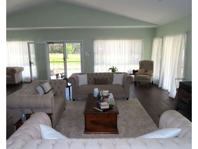 208 Thulimbah School Road, Cottonvale QLD 4375