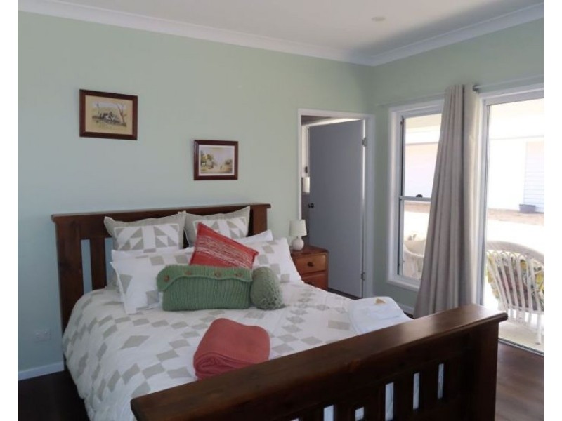 208 Thulimbah School Road, Cottonvale QLD 4375