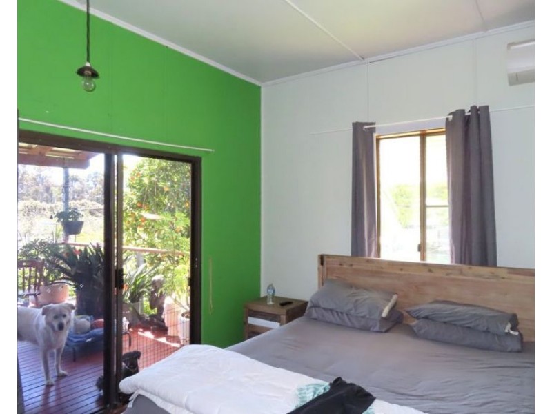 10 Munson Lane, Thulimbah QLD 4376