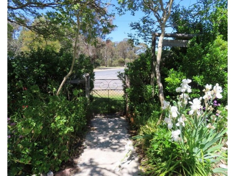 10 Munson Lane, Thulimbah QLD 4376