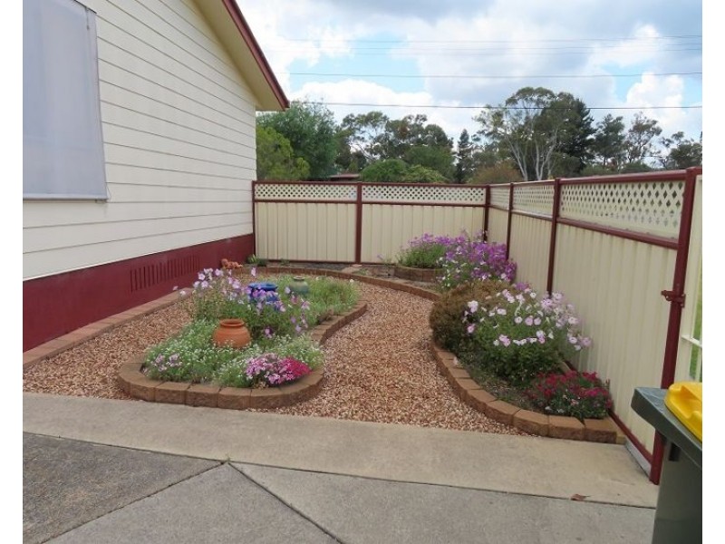 7 Forrest Street, Glen Aplin QLD 4381