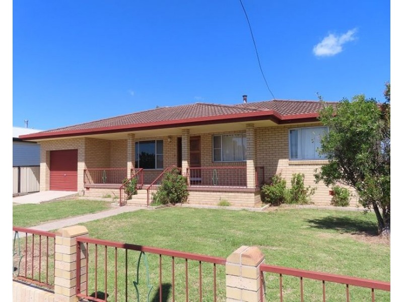 26 Hillcrest Street, Stanthorpe QLD 4380