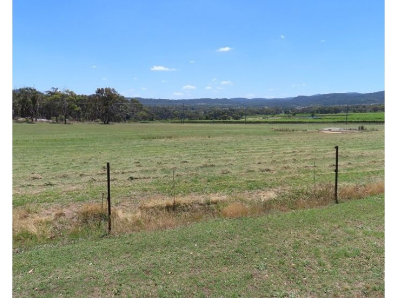 Bents Road, Ballandean QLD 4382