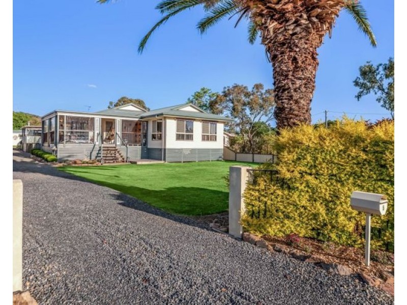 5 Talc Street, Stanthorpe QLD 4380